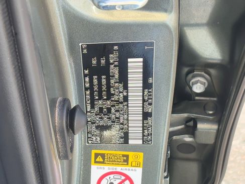 Certified 2019 Toyota Highlander XLE image 30