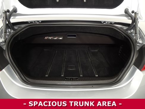Used 2010 Jaguar XK Convertible image 27