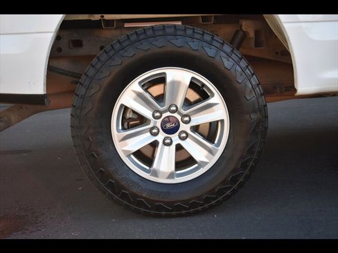 Used 2018 Ford F150 XLT w/ Max Trailer Tow Package image 38