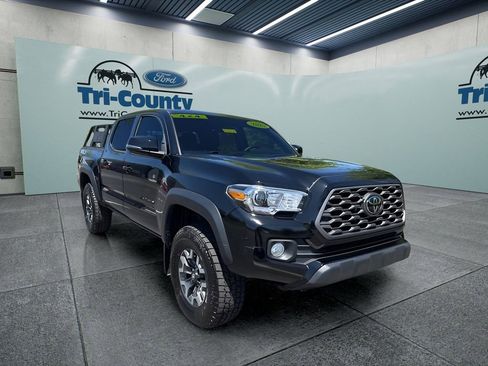 Used 2023 Toyota Tacoma TRD Off-Road AWD/4WD image 1