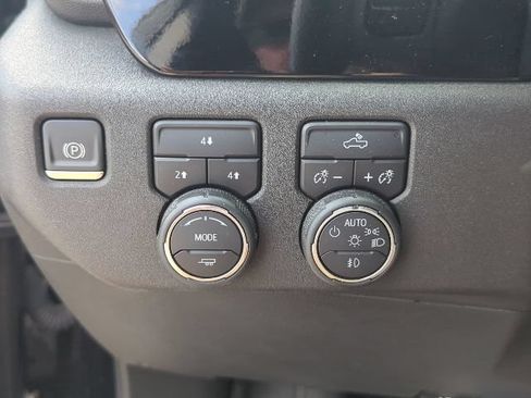 Used 2024 Chevrolet Silverado 2500 LT w/ Convenience Package AWD/4WD image 41