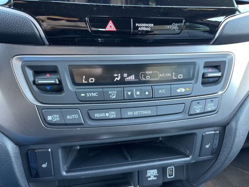 Used 2023 Honda Passport EX-L image 16