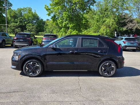 New 2026 Kia Niro Wave w/ Wave Preserve Package FWD image 5