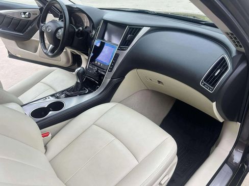 Used 2017 INFINITI Q50 3.0t Premium w/ 3.0T Premium Plus Package RWD image 16
