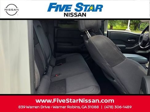 Used 2025 Nissan Frontier SV w/ Tow Package AWD/4WD image 15