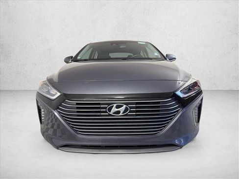 Used 2019 Hyundai Ioniq Limited FWD image 9