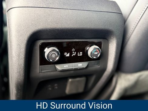New 2026 Chevrolet Traverse Z71 w/ Enhanced Driving Package AWD/4WD image 19