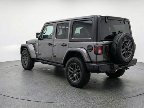 Used 2025 Jeep Wrangler Sport S image 6