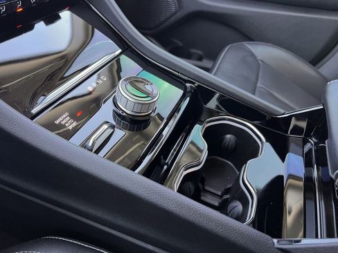 Used 2023 Jeep Grand Cherokee L Limited w/ Luxury Tech Group II image 20