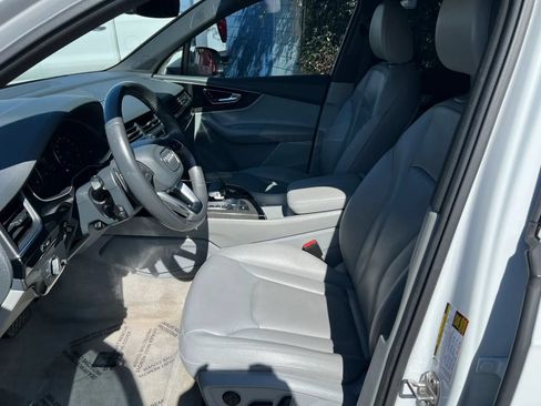 Used 2018 Audi Q7 3.0T Premium Plus w/ Premium Plus Package AWD/4WD image 8