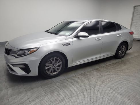 Used 2020 Kia Optima LX image 2