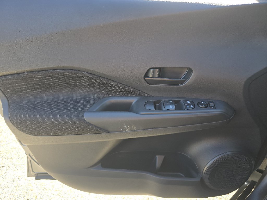 Used 2021 Nissan Kicks S FWD image 23