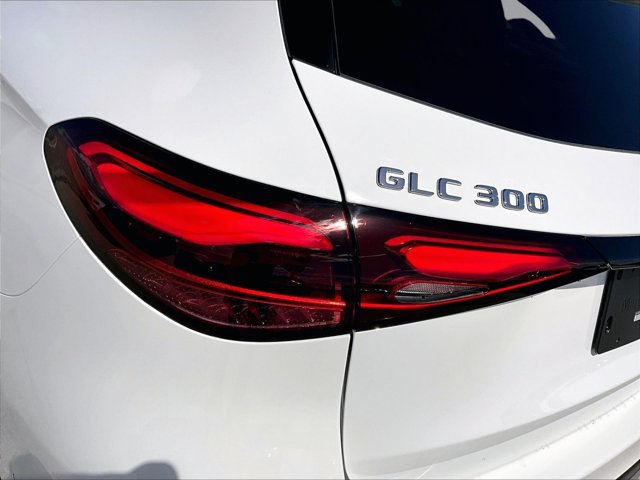 New 2027 Mercedes-Benz GLC 300 image 27