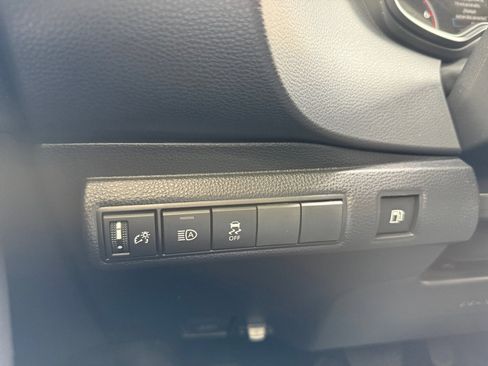 Used 2024 Toyota Corolla SE FWD image 19