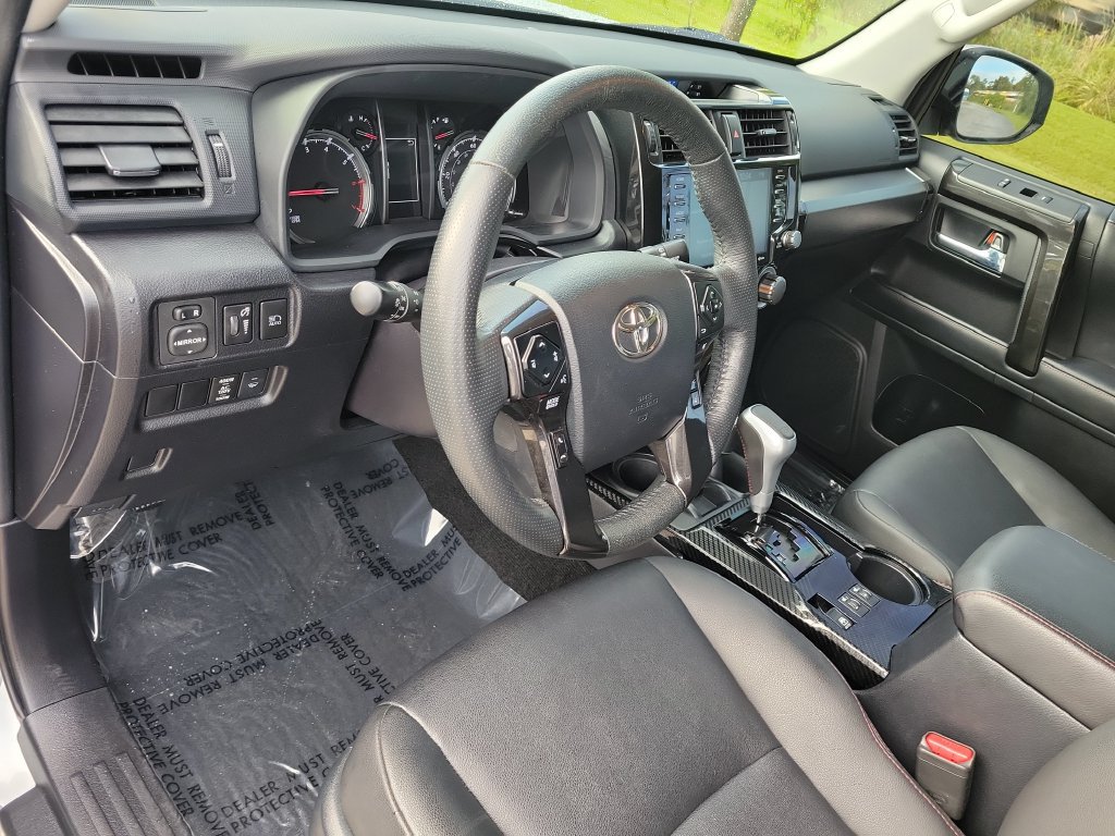 Used 2023 Toyota 4Runner TRD Off-Road Premium w/ Moonroof Package AWD/4WD image 7