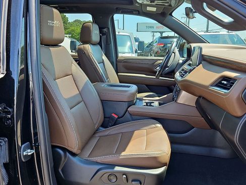Used 2022 Chevrolet Tahoe High Country AWD/4WD image 35
