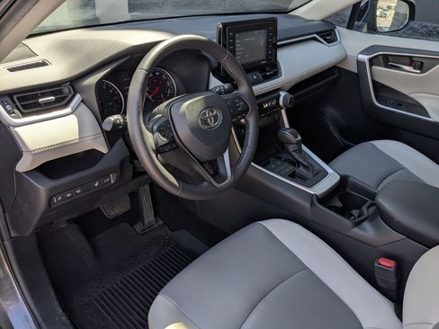 Used 2021 Toyota RAV4 XLE Premium AWD/4WD image 13