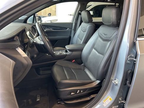 Used 2024 Cadillac XT6 Premium Luxury AWD/4WD image 22