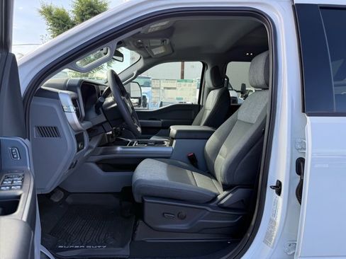 New 2026 Ford F550 4x4 Crew Cab w/ XLT Value Package image 19