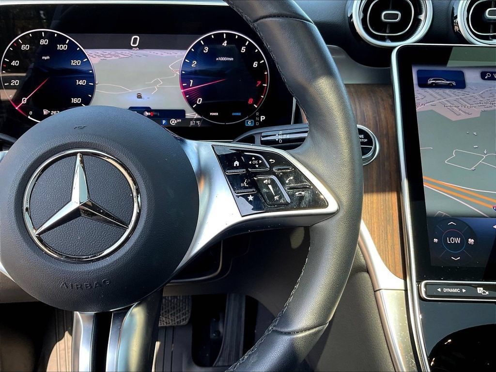Used 2026 Mercedes-Benz GLC 300 image 14