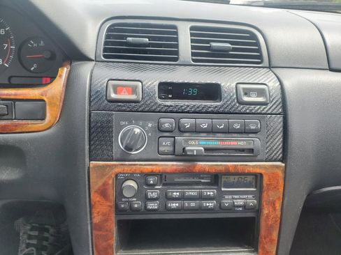 Used 1998 Nissan Maxima GLE image 20