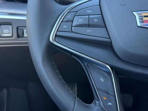 New 2026 Cadillac XT5 Luxury image 26