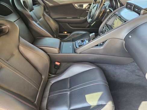 Used 2017 Jaguar F-TYPE S RWD image 12