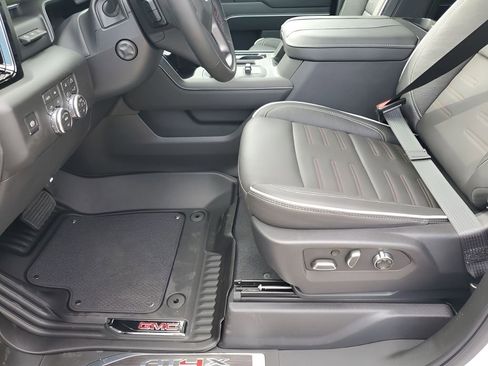 New 2026 GMC Sierra 1500 AT4X image 31