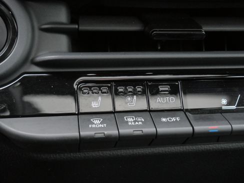 Certified 2026 Toyota Crown Limited w/ Advanced Technology Package image 32