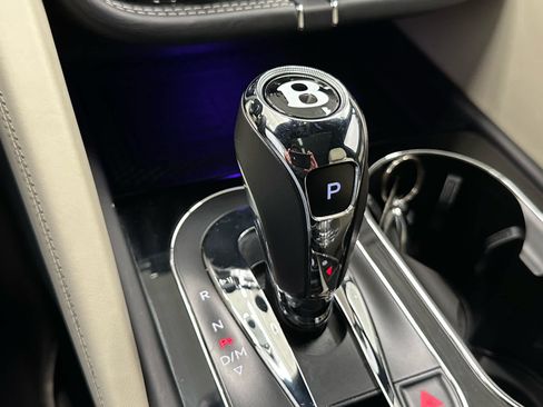 Used 2023 Bentley Bentayga AWD/4WD image 30