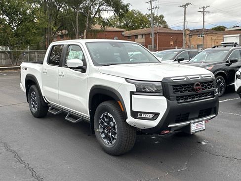 New 2026 Nissan Frontier PRO-4X w/ Pro-4x Convenience Package image 3