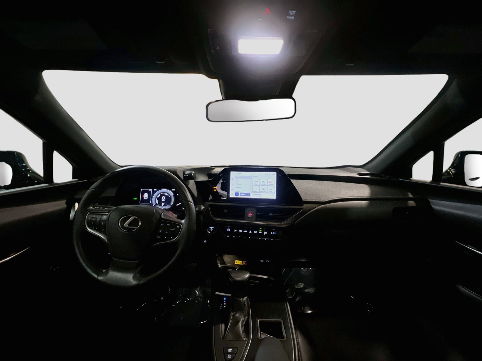 Used 2023 Lexus UX 250h AWD image 15
