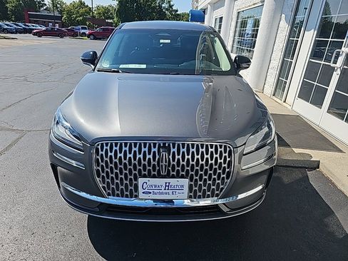 Used 2023 Lincoln Corsair AWD w/ Equipment Group 101A image 3