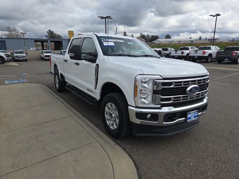 Used 2024 Ford F250 XLT image 7