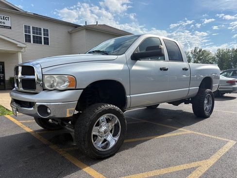 Used 2004 Dodge Ram 2500 Truck SLT w/ Trailer Tow Group AWD/4WD image 2
