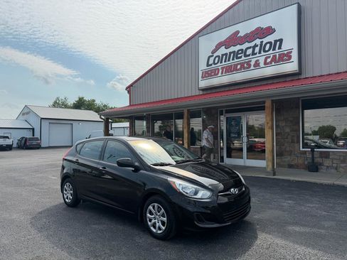Used 2014 Hyundai Accent GS FWD image 1