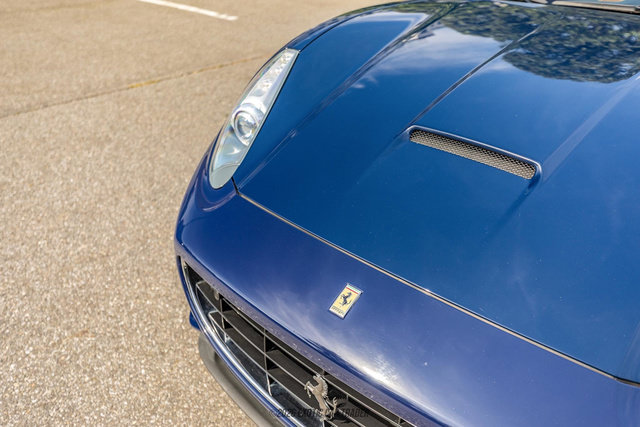 Used 2012 Ferrari California RWD image 69