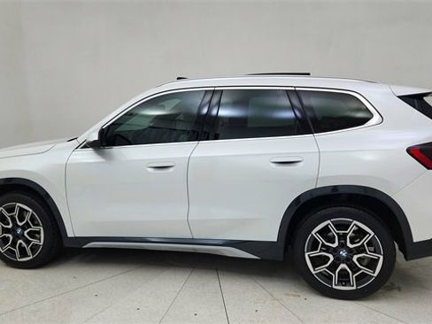 Used 2025 BMW X1 xDrive28i image 4