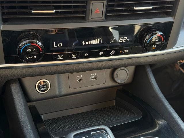 Certified 2023 Nissan Rogue SV FWD image 28