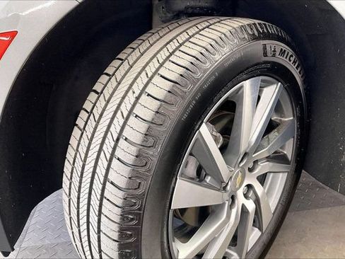 Used 2023 Chevrolet Equinox Premier AWD/4WD image 33