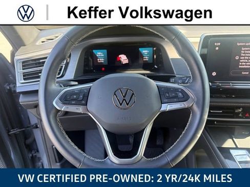 Used 2024 Volkswagen Atlas Cross Sport SE FWD image 18