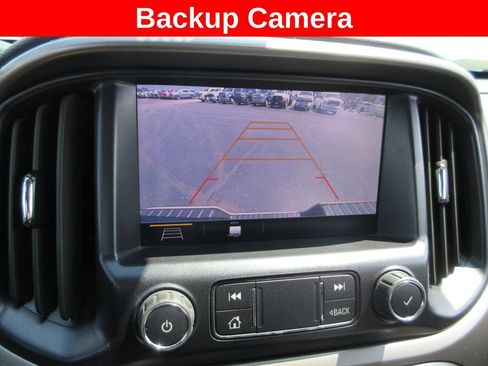 Used 2022 Chevrolet Colorado Z71 w/ Safety Package AWD/4WD image 15