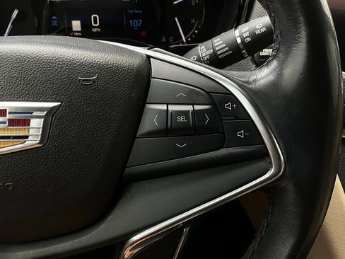 Used 2018 Cadillac XT5 Luxury w/ Driver Awareness Package image 40