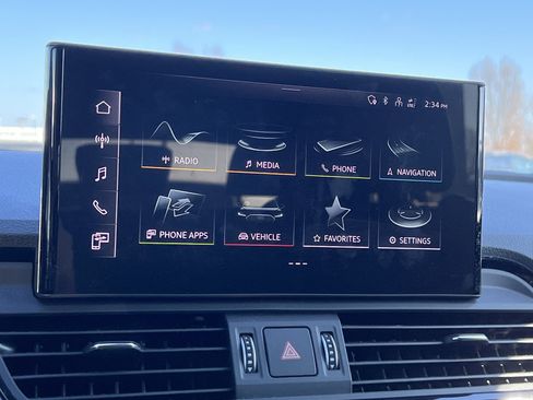 Used 2025 Audi Q5 2.0T Premium image 25