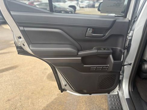 New 2026 Toyota 4Runner 4WD image 15