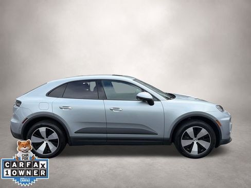 Used 2025 Porsche Macan 4 Electric AWD/4WD image 2