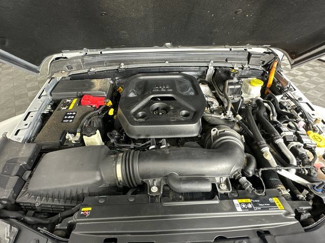 Used 2024 Jeep Wrangler High Altitude AWD/4WD image 36