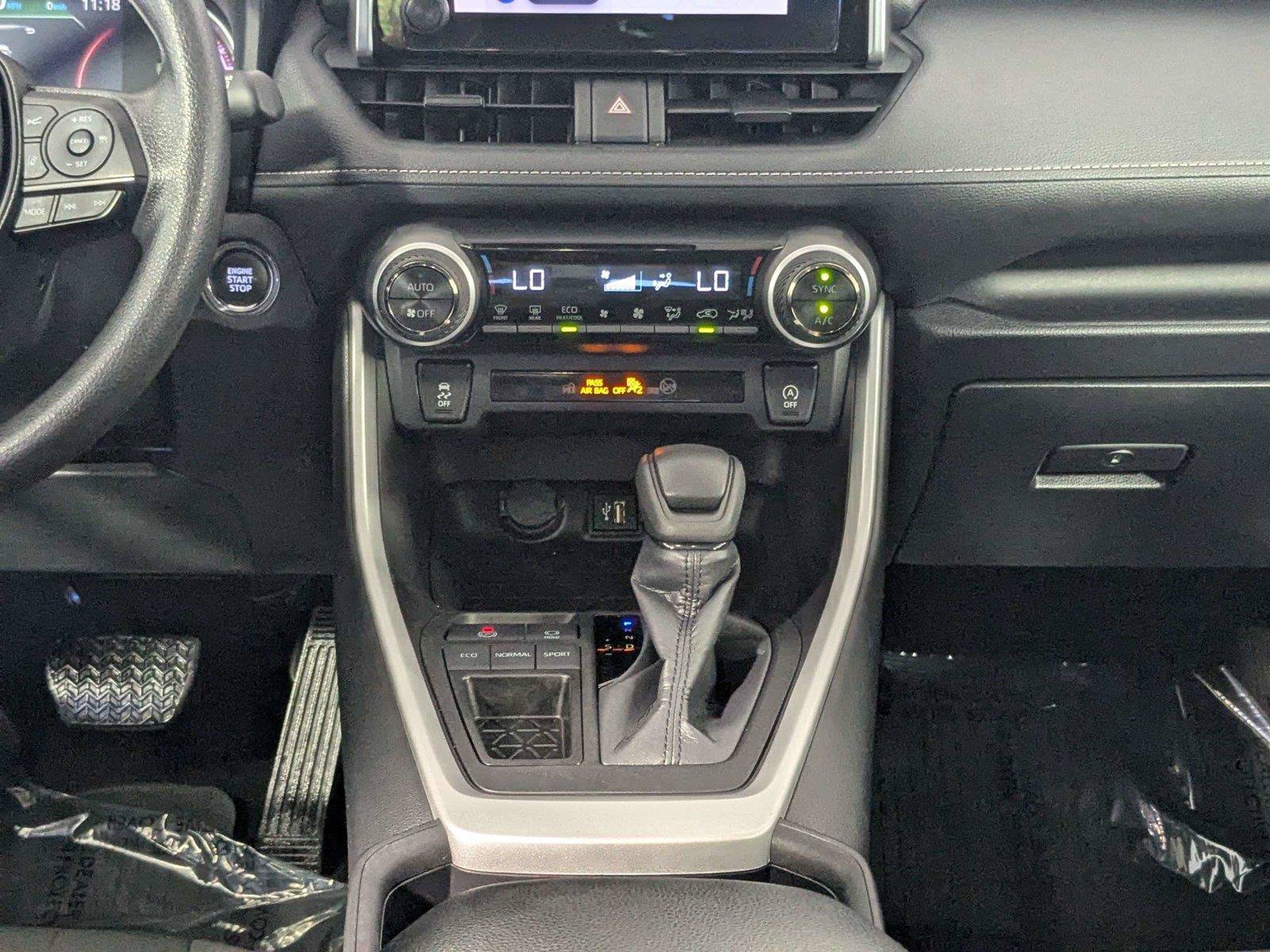 Used 2024 Toyota RAV4 XLE w/ Convenience Package FWD image 37