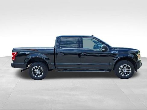 Used 2018 Ford F150 XLT w/ Equipment Group 302A Luxury AWD/4WD image 11