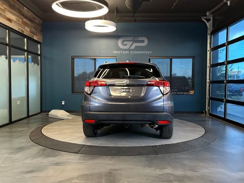 Used 2019 Honda HR-V EX-L image 4
